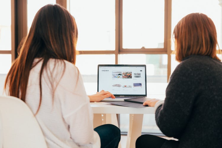 Digital writing tools can boost your productivity and the quality of your work with features that help you collaborate, edit, and optimize your writing.