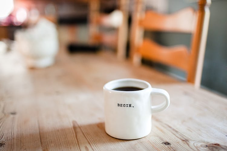 A strong thesis statement gives your essay a clear direction and an arguable point, helping you avoid the common mistakes that can weaken your writing.